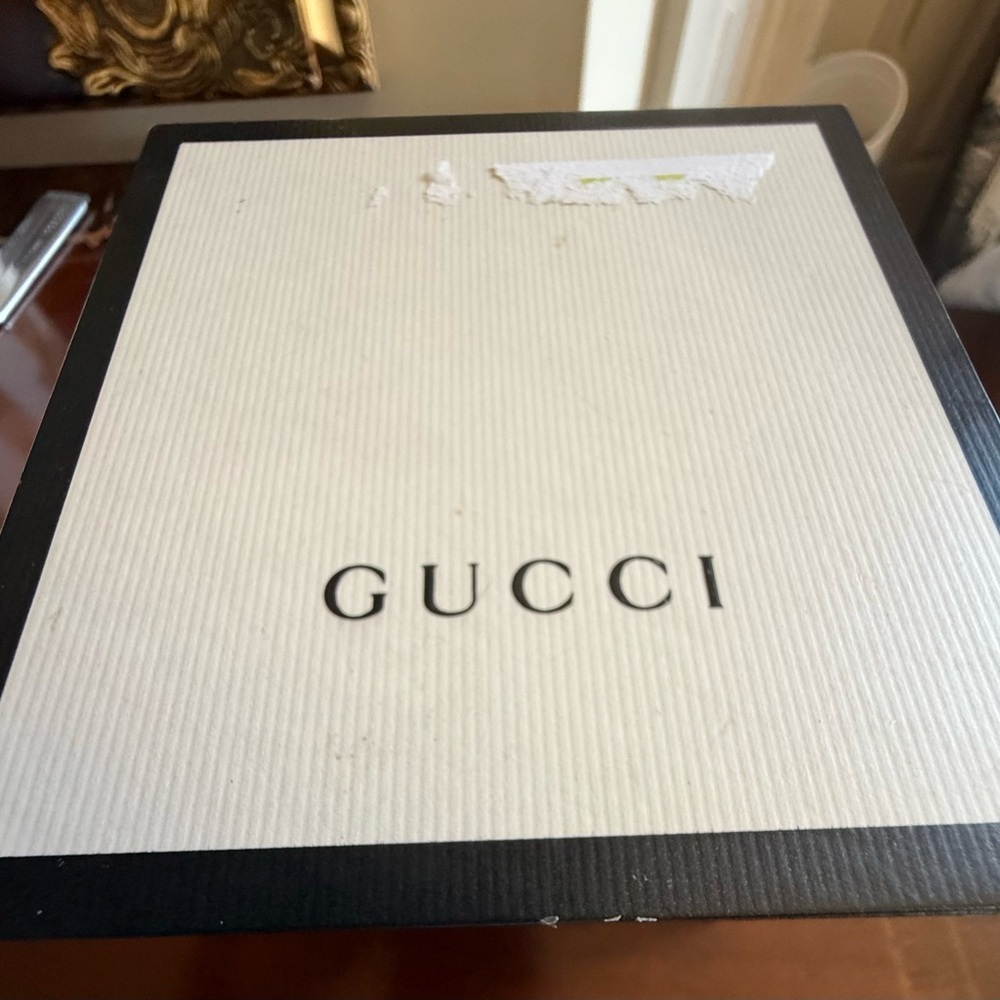 Gucci Sync Unisex Swiss White Striped Rubber Strap Watch 46mm - Picture 2 of 6